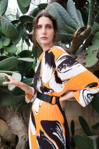 kleid: solace london styling: amanda brooke, fotos: margherita angeli, model: maria stass