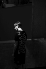KALTBLUT MAGAZINE / BLACK & WHITE IN ZÜRICH // t-shirt: marcelo burlon styling: patrischa humm fotos: sebastian magnani